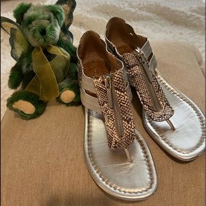 Donald Pliner sandal